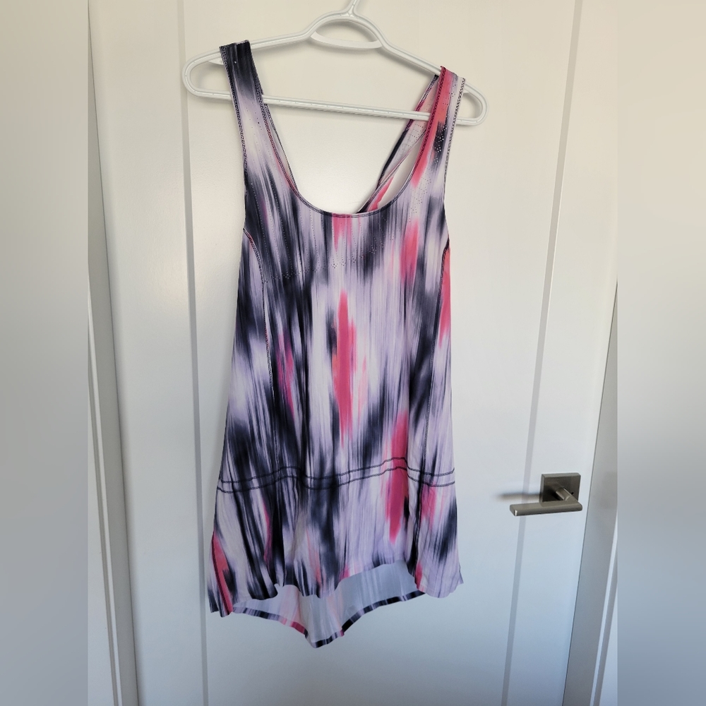 Lululemon tank top size 10